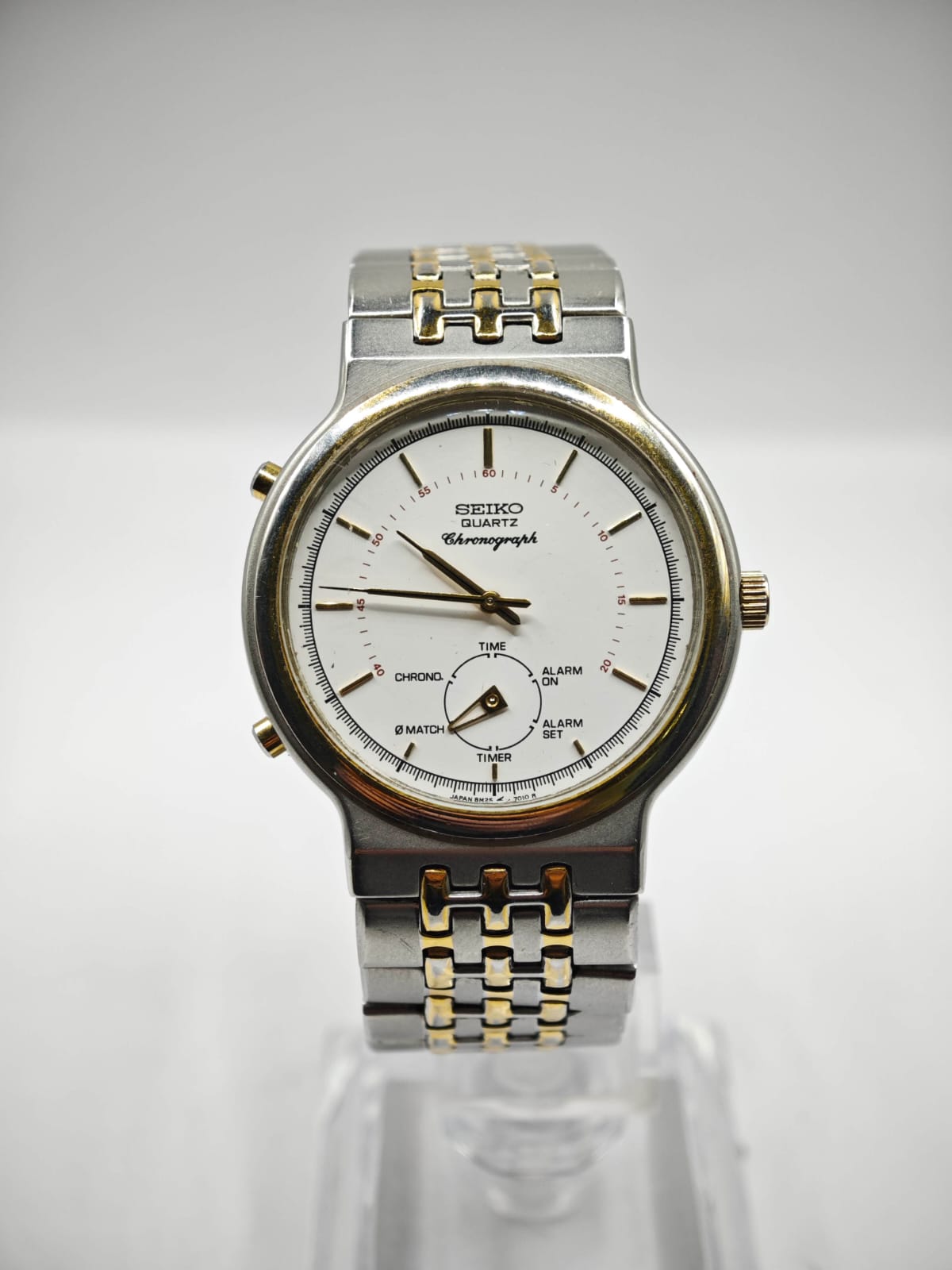 Seiko 8M25-7000